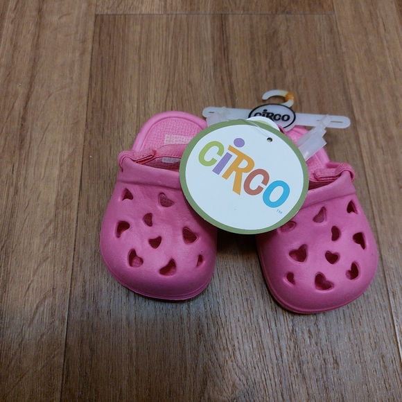 NEW Circo Clogs Crocs 6-9 m pink baby girl shoes - Picture 3 of 6
